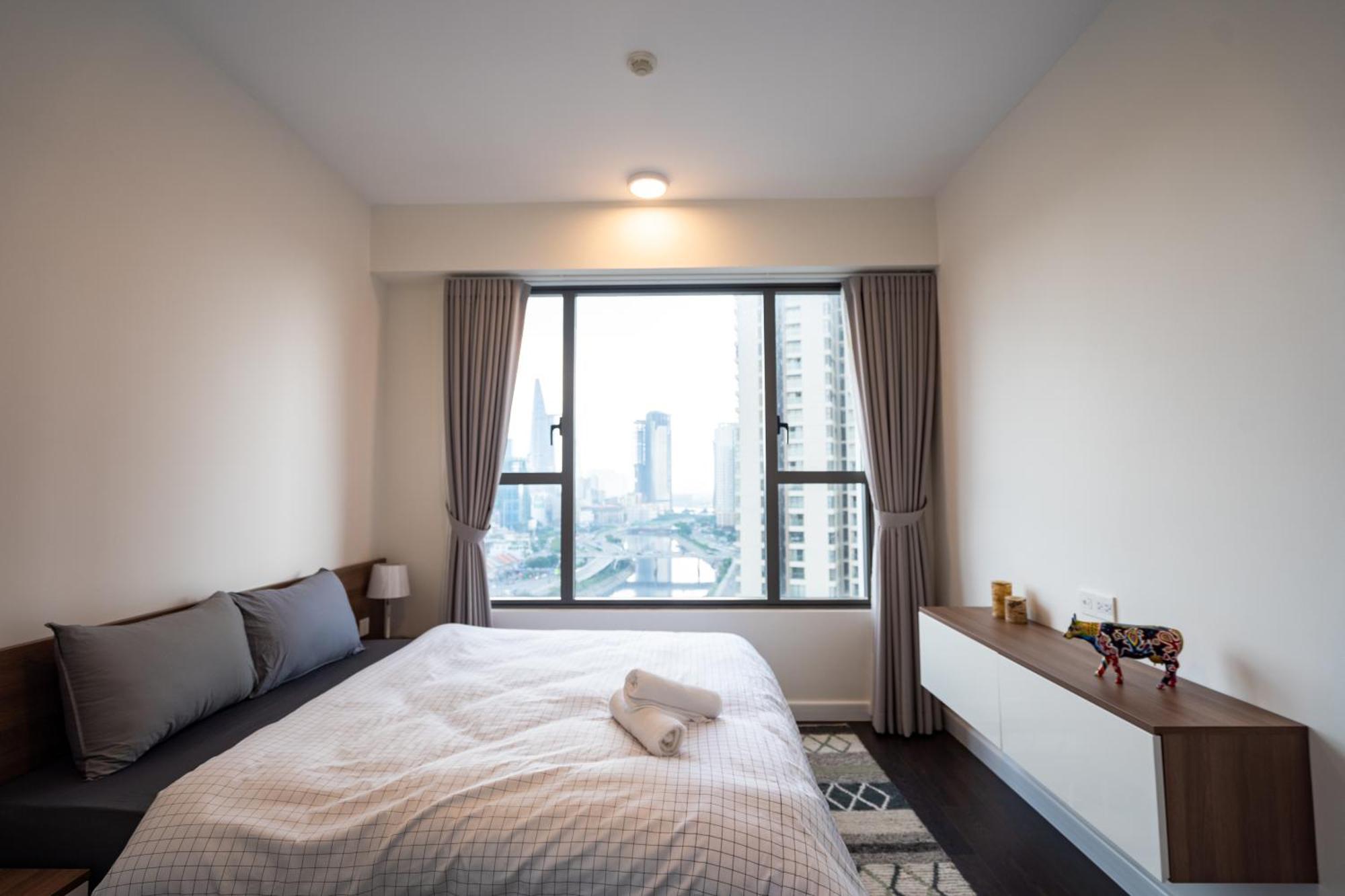 Central Business District Rivergate Apartment - Free Pickup & Pool Хошимін Екстер'єр фото