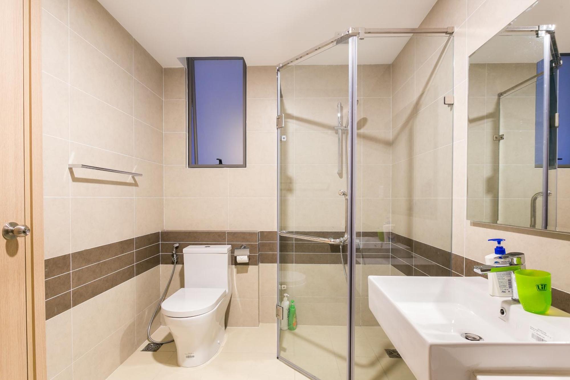 Central Business District Rivergate Apartment - Free Pickup & Pool Хошимін Екстер'єр фото
