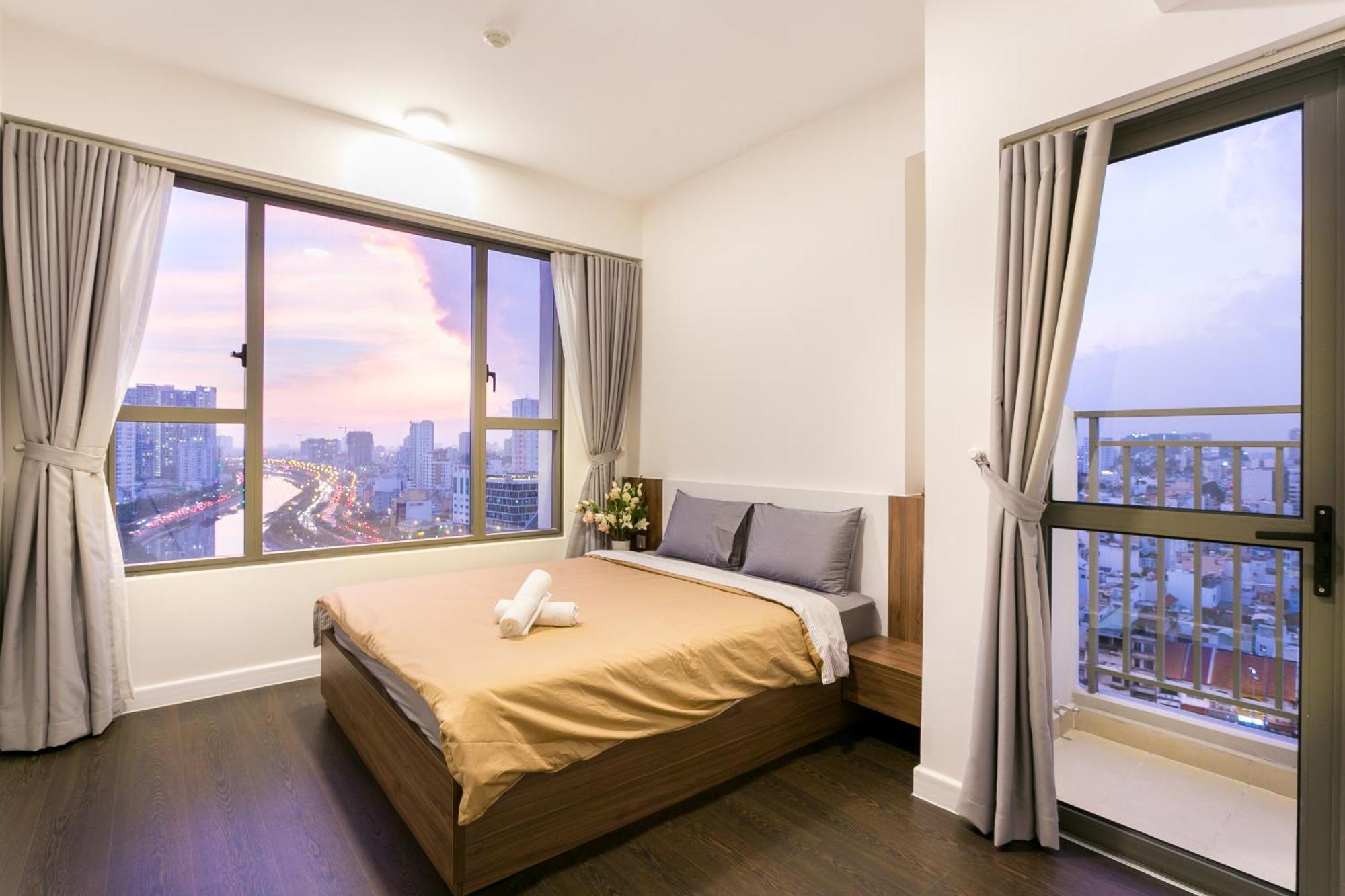 Central Business District Rivergate Apartment - Free Pickup & Pool Хошимін Екстер'єр фото