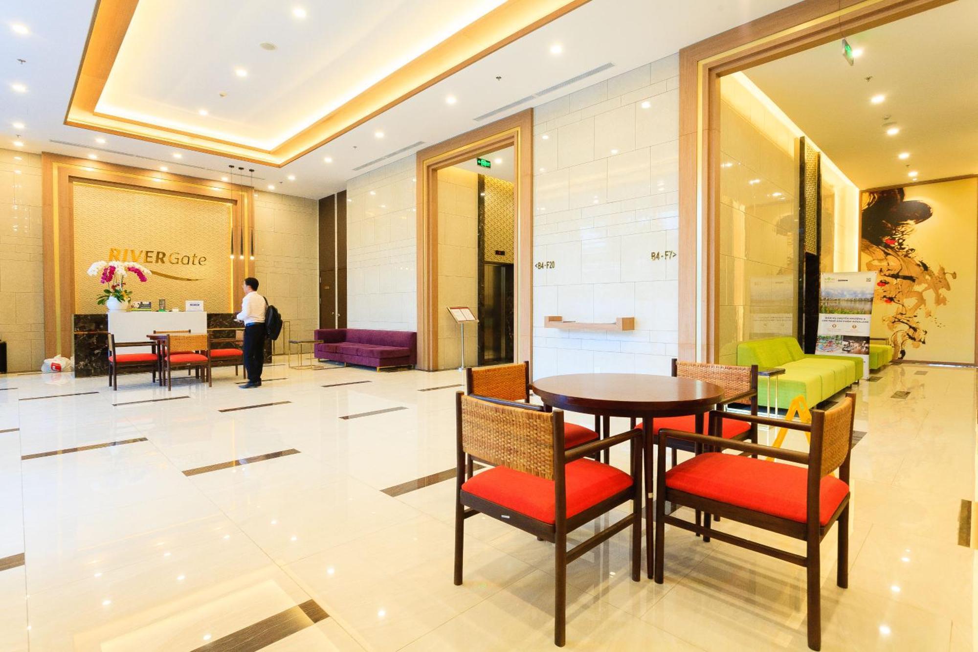 Central Business District Rivergate Apartment - Free Pickup & Pool Хошимін Екстер'єр фото