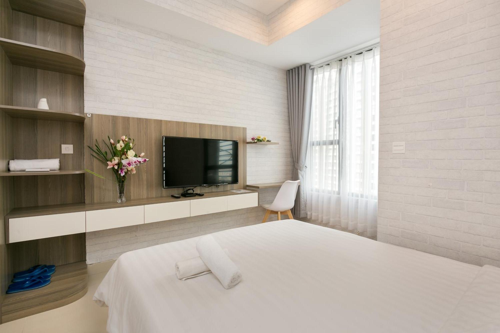 Central Business District Rivergate Apartment - Free Pickup & Pool Хошимін Екстер'єр фото